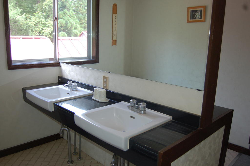 Onsen Pension Hanasakiyama Minakami Eksteriør billede